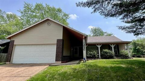 12680 Parktrails Ln, Black Jack, MO 63033
