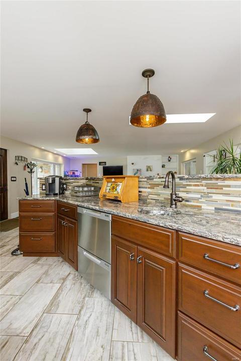 12 Arbor Rd, Olivette, MO 63132 photo 18