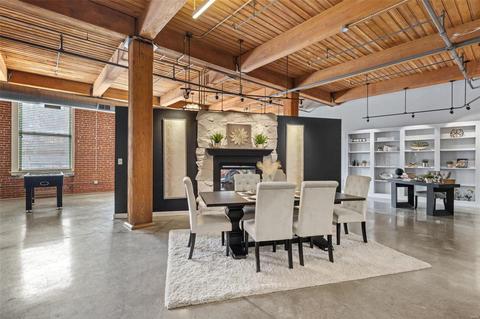 703 N 13th St #208, Saint Louis, MO 63103