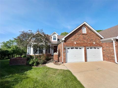 14677 Amberleigh Hill Ct, Chesterfield, MO 63017