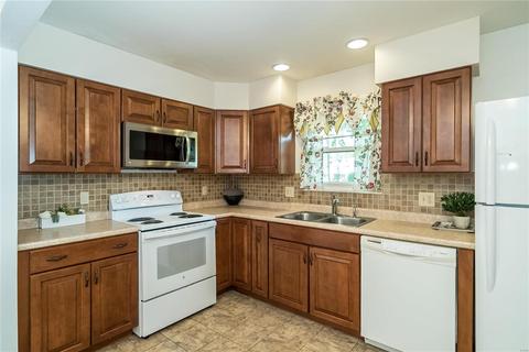 309 San Jose Dr, O'fallon, MO 63366 photo 9