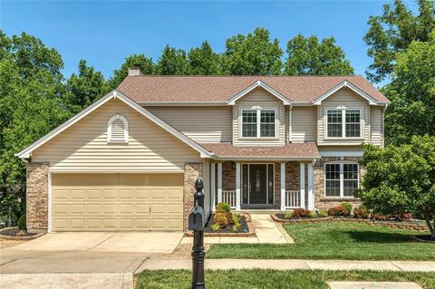 743 Trago Creek Dr, Ballwin, MO 63021