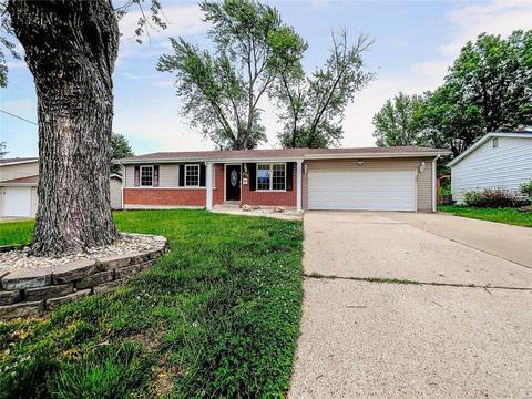 606 Eastbrook Ln, O'fallon, MO 63366