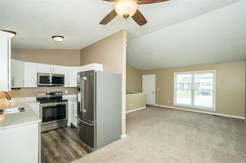 1358 Manuka Dr, O'fallon, MO 63366 photo 8