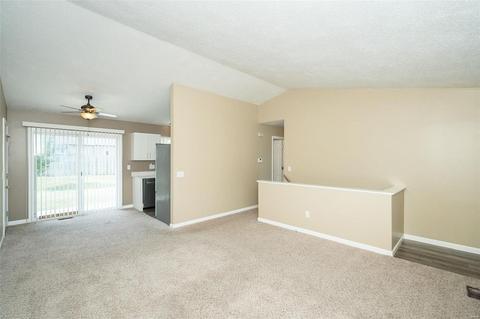 1358 Manuka Dr, O'fallon, MO 63366 photo 6