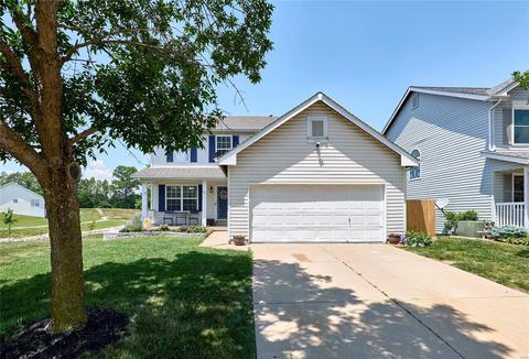 1245 Flintshire Ln, Lake Saint Louis, MO 63367