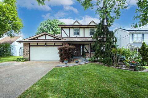 11627 Denny Rd, Saint Louis, MO 63126