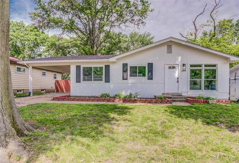 6705 Lightwood Dr, Hazelwood, MO 63042