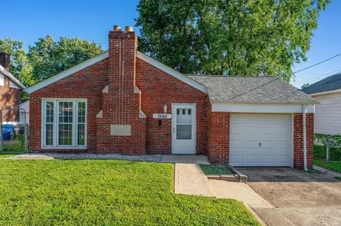 7640 Fairham Ave, University City, MO 63130