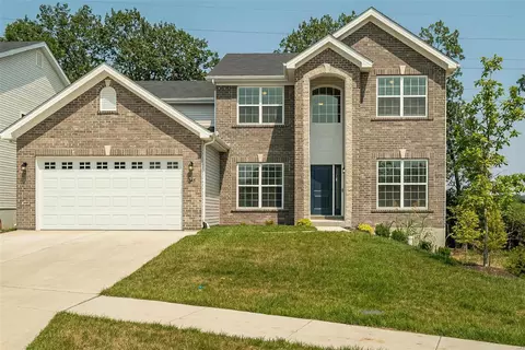 345 Juanita Mckee Dr, Ballwin, MO 63011