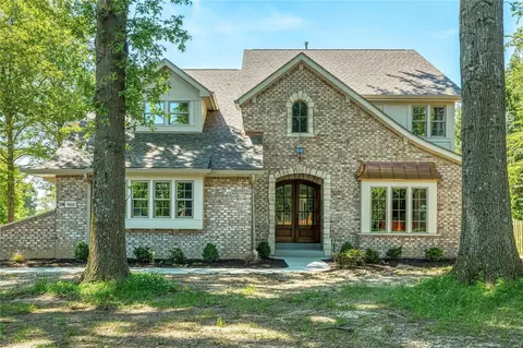 3 Stacy Dr, Saint Louis, MO 63132