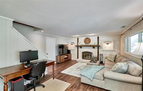 829 Forest Village Dr, Ballwin, MO 63021 photo 21