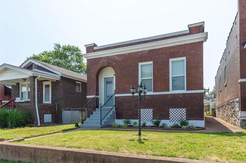8110 Pennsylvania, Saint Louis, MO 63111
