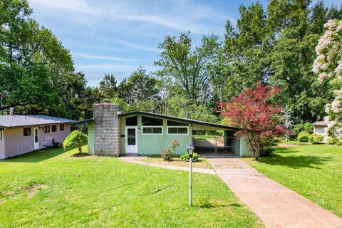1329 Trelane Ave, Saint Louis, MO 63126