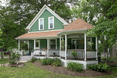 601 N Forest Ave, Webster Groves, MO 63119