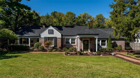 5 Conway Ln, Saint Louis, MO 63124
