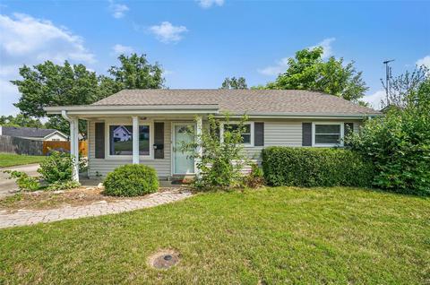 403 Prince David Dr, O'fallon, MO 63366