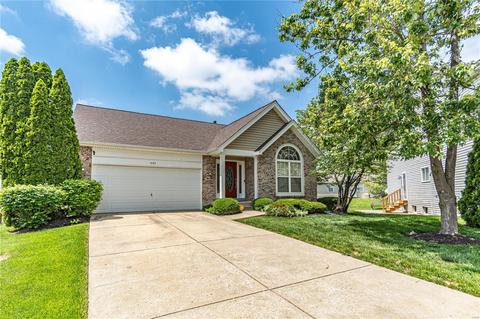 1032 Saratoga Springs Ct, Florissant, MO 63034