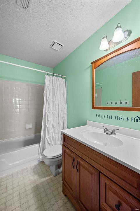 346 Carriage Trail Ct, O'fallon, MO 63368 photo 18