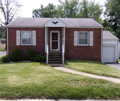990 N New Florissant Rd, Florissant, MO 63031