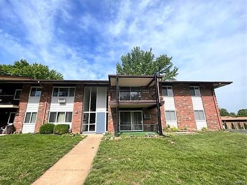 7305 Sieloff Dr #A, Hazelwood, MO 63042