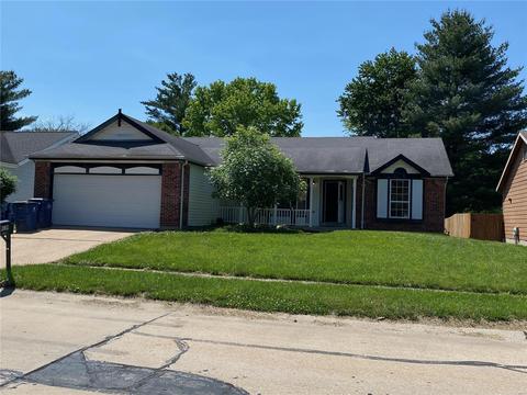 4139 Fox Xing, Florissant, MO 63034