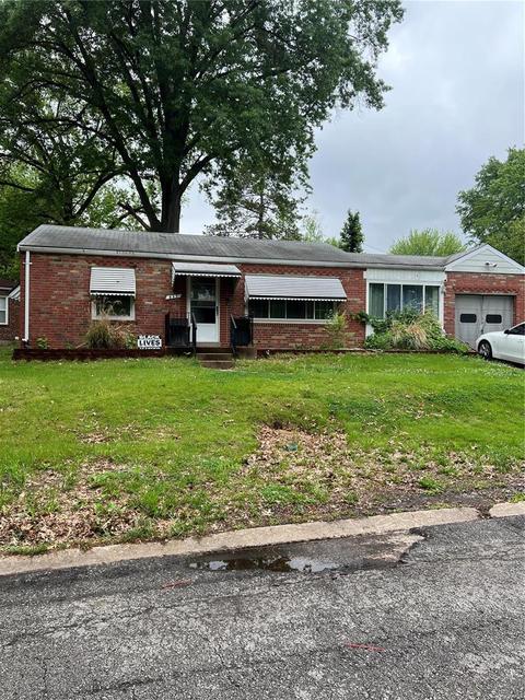 899 Melvin Ave, Saint Louis, MO 63137
