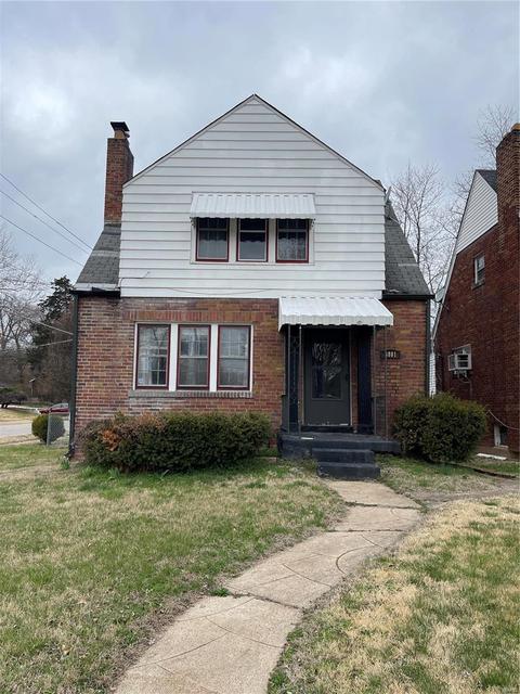 3801 Lawler Dr, Saint Louis, MO 63121