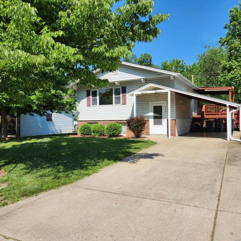 712 Plaza Dr, O'fallon, MO 63366