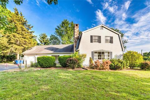 3300 Douglas Rd, Florissant, MO 63034