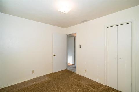 108 Maple Ln, Ballwin, MO 63011 photo 25