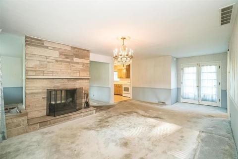 108 Maple Ln, Ballwin, MO 63011 photo 9