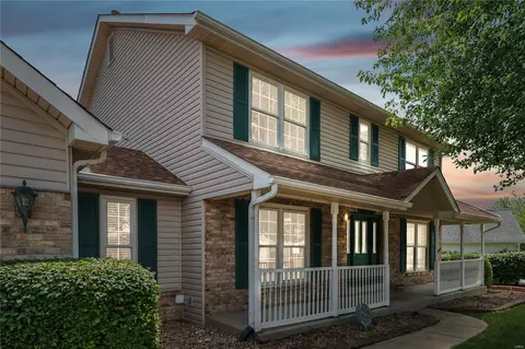 3533 Canyon Creek Dr, St Peters, MO 63303