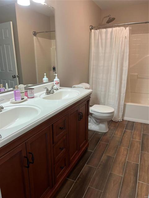 344 Palermo Dr, Ballwin, MO 63021 photo 10