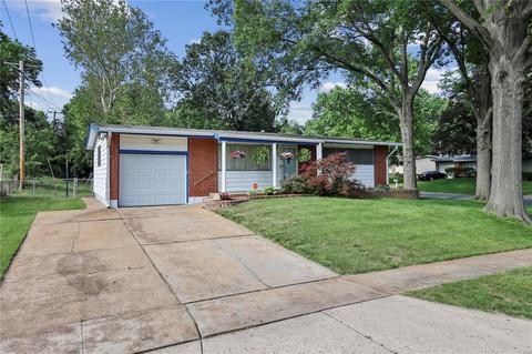 1643 Chesley Dr, Saint Louis, MO 63136