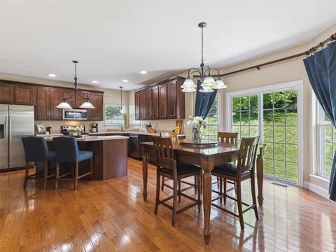 245 Magnolia Trace Dr, Ballwin, MO 63021 photo 14