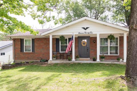 1122 Grenadier Ln, Manchester, MO 63021 photo 2