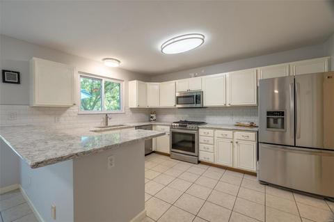 2711 Post Meadows Dr, O'fallon, MO 63368 photo 6