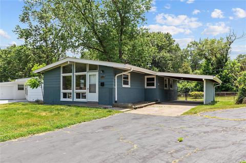 8720 Kathlyn Dr, Saint Louis, MO 63134