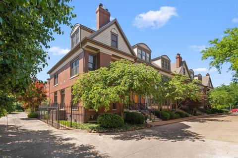 6 Portland Ct, Saint Louis, MO 63108