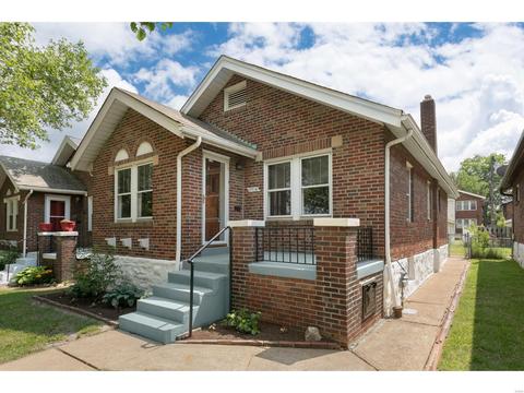 3914 Burgen Ave, Saint Louis, MO 63116