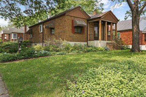 3713 Brown Rd, Saint Louis, MO 63114