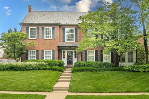 816 S Bemiston Ave, Clayton, MO 63105