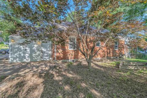 2 Raymar Pl, Ferguson, MO 63135 photo 3