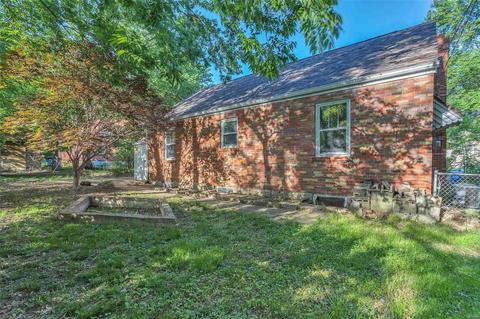 2 Raymar Pl, Ferguson, MO 63135 photo 4
