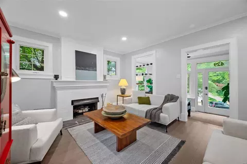 429 Belleview Ave, Webster Groves, MO 63119