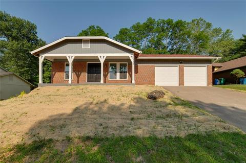 12738 Orley Dr, Black Jack, MO 63033