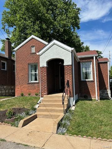 113 E Goetz Ave, Saint Louis, MO 63125