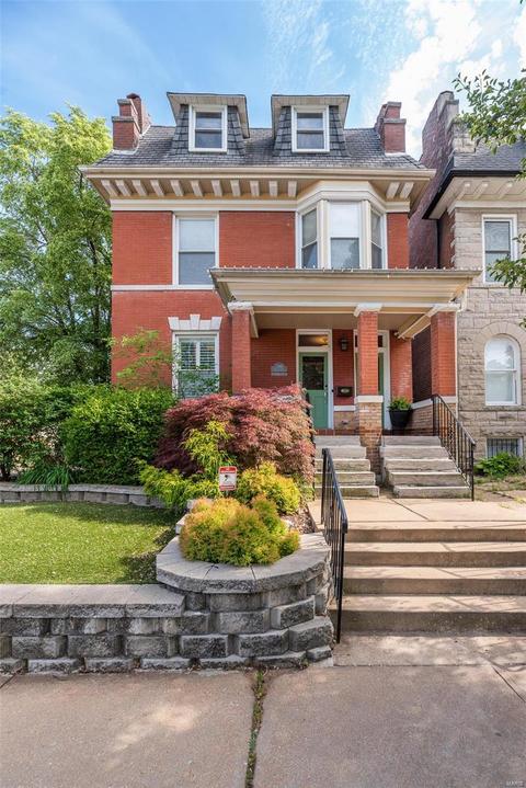 3300 Halliday Ave, Saint Louis, MO 63118