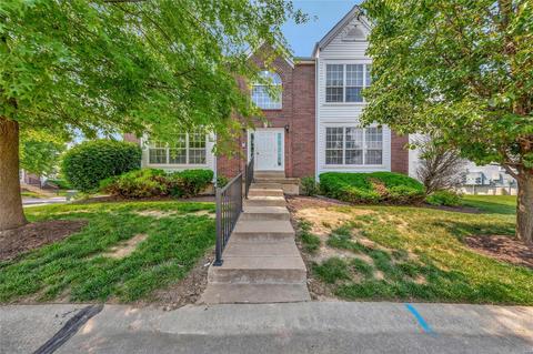 71 Timber Oaks Trl #B, O'fallon, MO 63368